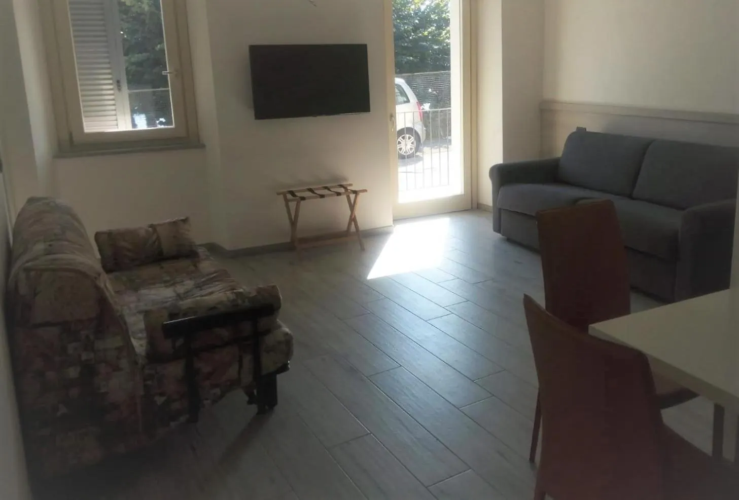 Apartment Appartamenti I Fiori Del Lago Laveno