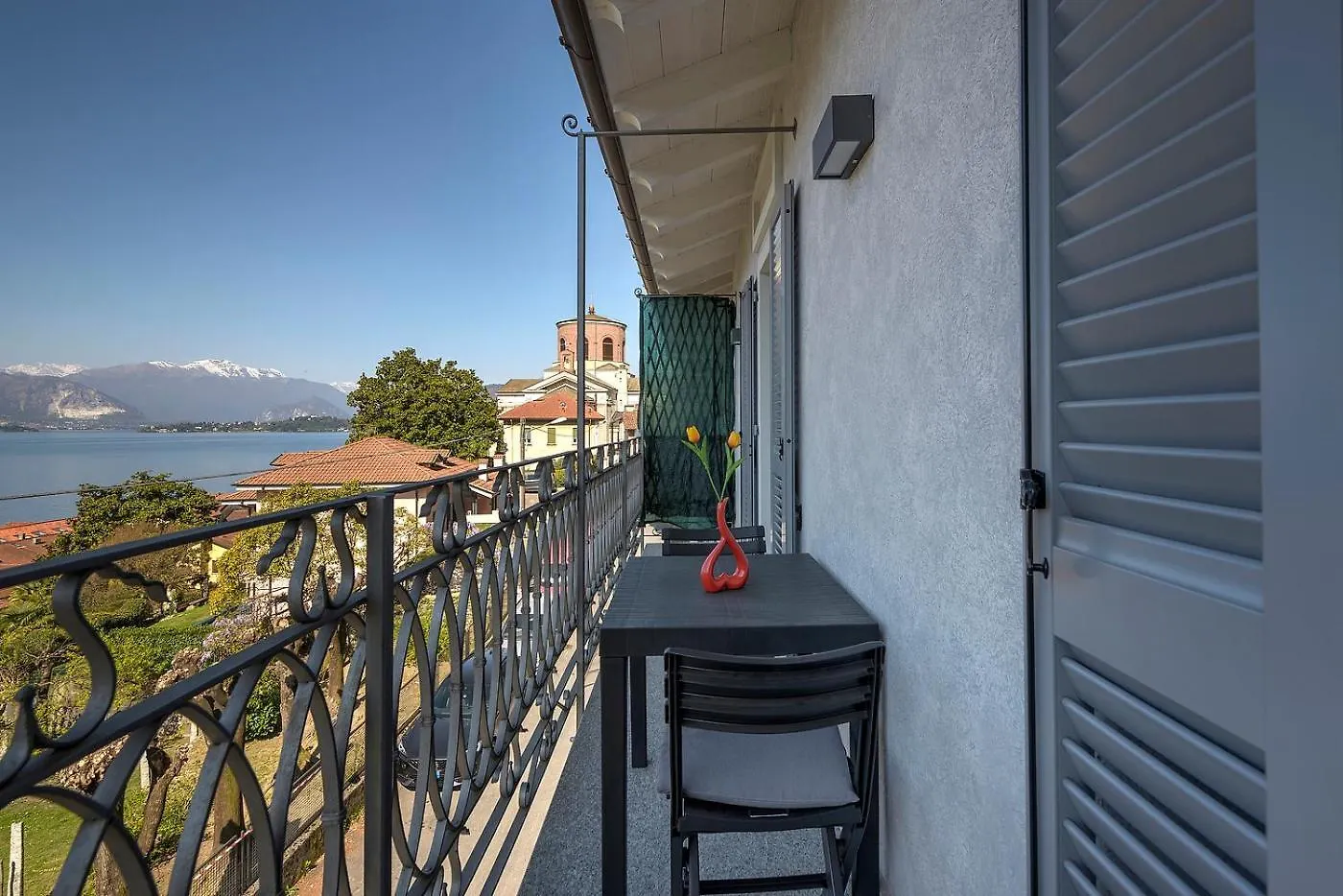 Appartamenti I Fiori Del Lago Laveno Apartment